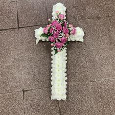 3' Cross edged in pale pink